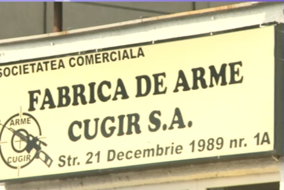 Grevă săptămâna viitoare la Fabrica de Arme Cugir. Tot atunci, conducerea discută cu reprezentanții unei firme de armament din Germania