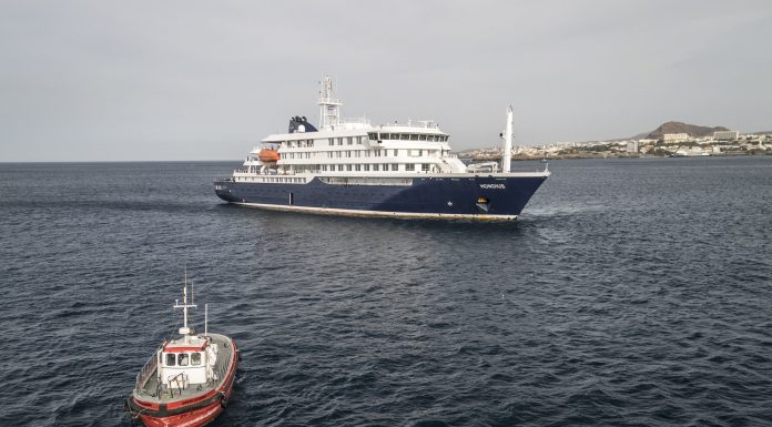 Pasagerii australieni de pe vasul de croazieră afectat de hantavirus, aduși acasă și plasați în carantină