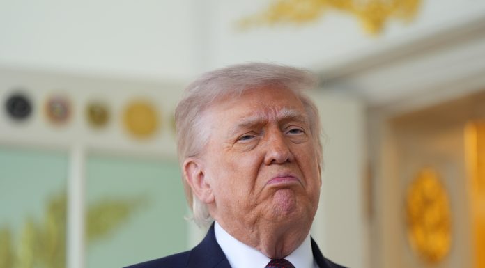 Armistițiul dintre SUA și Iran, „în stare critică”. Donald Trump: „Conducerea lor este formată din oameni foarte lipsiți de onoare”
