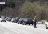 Final de minivacanță și haos pe șosele: Mașinile circulă în coloană pe DN1. Poliţia recomandă șoferilor rute alternative