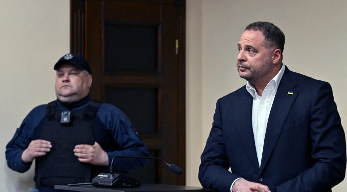 Fostul șef de cabinet al lui Zelenski, eliberat din arest după o cauțiune de 3 milioane $. Dezvăluiri în urma anchetei de corupție
