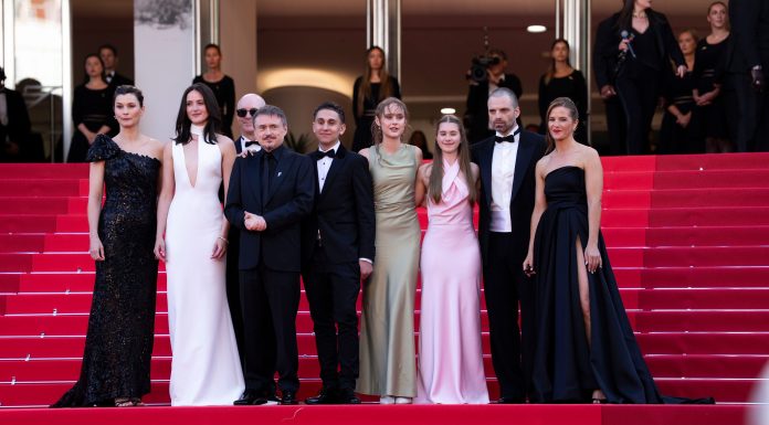 Filmul „Fjord” al lui Cristian Mungiu, cu Sebastian Stan în distibuție, ovaţionat timp de 12 minute la Cannes