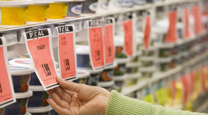 „Suntem căutători de oferte”. Cum au ajuns magazinele de tip discount din România să câștige tot mai mulți clienți de la o lună la alta