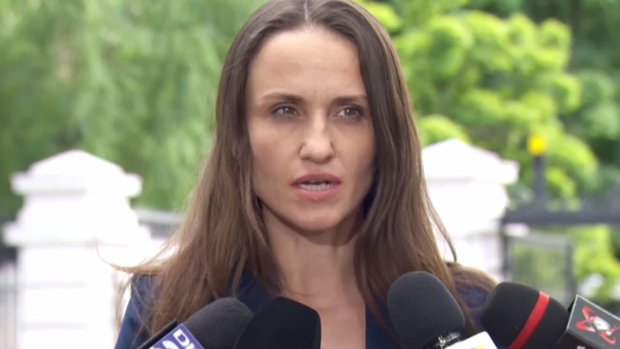 Ambasadorul Rusiei, la MAE. Oana Țoiu: Condamnăm gesturile nesăbuite ale Rusiei. Consulul trebuie să părăsească țara în 72 de ore