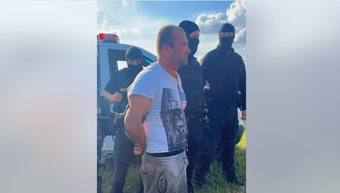 Fata ucisă în Bihor. MAI: „Nu s-au evidenţiat întârzieri intenţionate sau refuzuri de intervenţie”. Ce acuză tatăl victimei