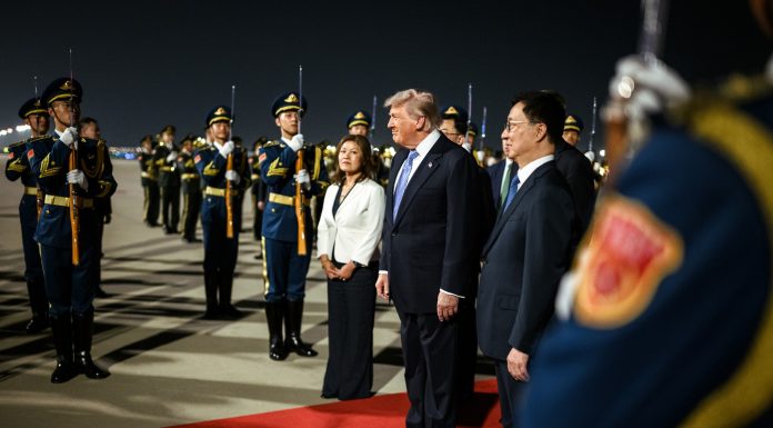 Summitul SUA-China: Trump afirmă că va discuta despre vânzările de arme către Taiwan, încălcând politica americană de zeci de ani
