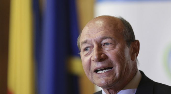 Traian Băsescu: „E o copilărie să desemnezi un premier neangajat politic”. Ce spune despre şansele PSD şi PNL de a forma o majoritate