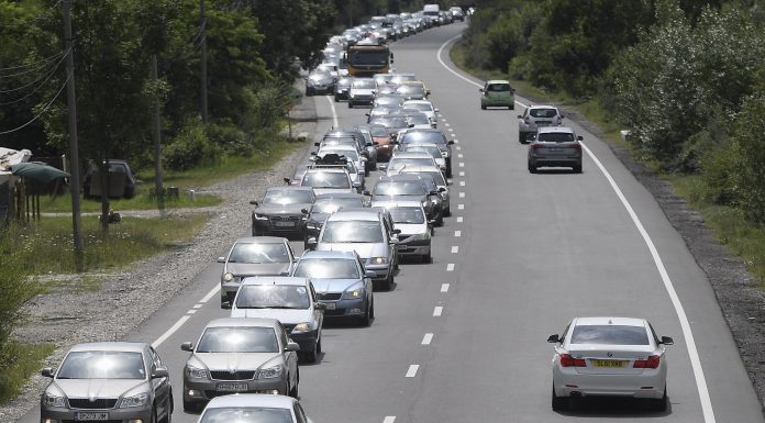 Restricții pe DN1, cel mai circulat drum din România. Șoferii vor merge pe o singură bandă pe sens timp de aproape o lună