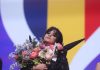 Alexandra Căpitănescu, primele declarații la întoarcerea acasă. Artista a fost întâmpinată cu aplauze la aeroport