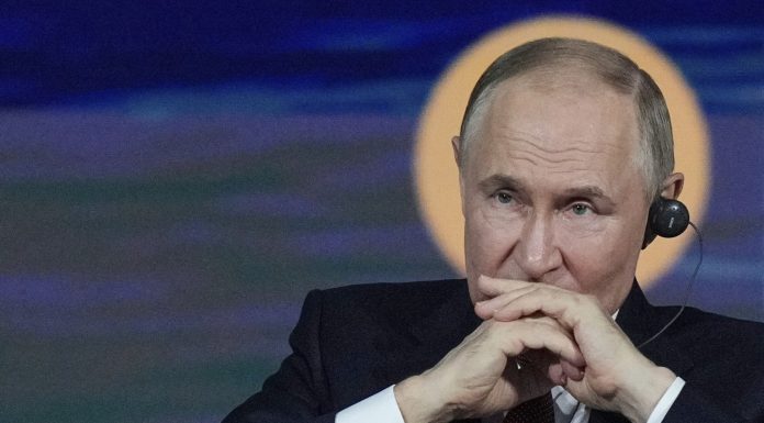 După ce popularitatea lui Putin a ajuns la un minim istoric, institutele de sondare din Rusia nu au mai publicat noile date