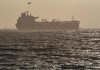 SUA au „imobilizat” două petroliere care încercau să intre într-un port iranian: Un avion „a tras în coșurile lor de fum”