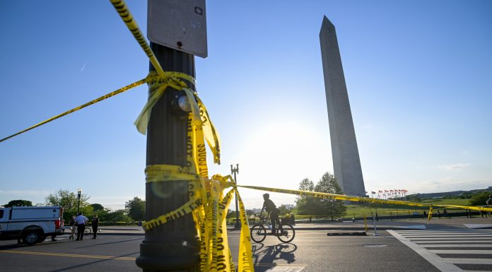 Schimb de focuri în apropierea Casei Albe. Secret Service a tras asupra unui individ care părea „suspect” şi înarmat