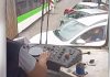 Exasperată de circulația din București, o femeie s-a dat jos din tramvai și a făcut ordine în trafic. „Doamnă, hai, dați-vă să trecem”