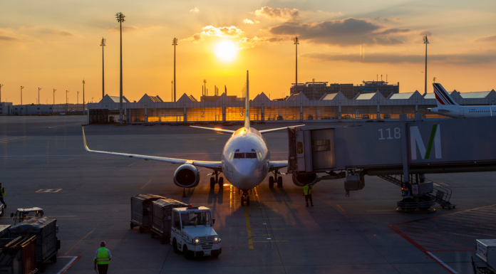 Aeroporturile trag un semnal de alarmă. Anulări pe scară largă ale zborurilor în această vară
