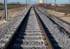 Incendiu la locomotiva unui tren pe ruta Râmnicu Vâlcea–Sibiu. Pasagerii au fost evacuați, DN 7 și calea ferată, blocate
