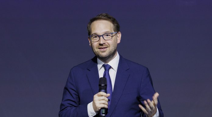 Bilanțul USR în cele 13 zile fără PSD în Guvern, prezentat de Dominic Fritz. Mesajul cu care partidul merge la consultări
