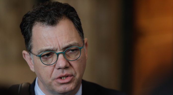 „Cam scumpă «jucăria», doamnă”. Oprea: România a primit mai puțini bani din PNRR din cauza unui comitet înființat de Oana Gheorghiu