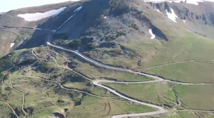 S-a redeschis traficul pe cea mai înaltă șosea din România, Transalpina. Recomandările polițiștilor pentru șoferi