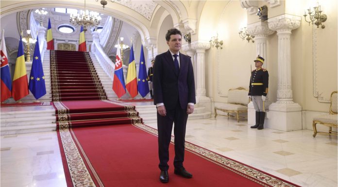 Negocierile pentru formarea noului Guvern, blocate. De ce întârzie Nicușor Dan să desemneze un premier (surse)