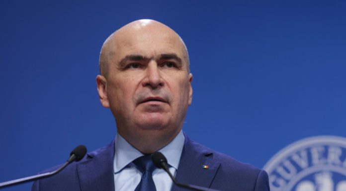 Bolojan, despre datele INS: Economia se însănătoșește. E imoral ca cei care au dat foc acoperișului să critice pe cel care stinge focul