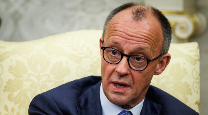 Ce speră cancelarul german că îi va cere Xi Jinping lui Putin, în timpul vizitei în China