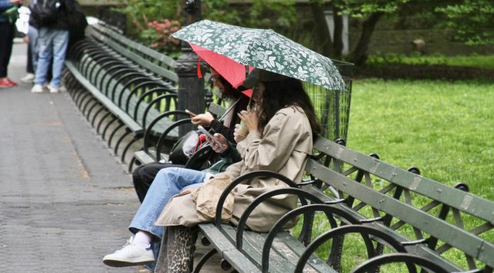 Meteorologii anunță o săptămână cu vreme mai rece și ploi mai multe decât de obicei. Estimări pentru următoarele patru săptămâni