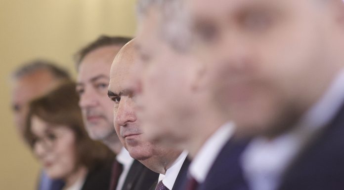 Disidența din PNL. Ce spune Bolojan despre contestatarii din partidul său: „Nu mă apuc să fac reproșuri în spațiul public”