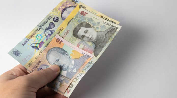 Prima tranșă din ajutorul pentru pensionari va ajunge la beneficiari începând cu 4 mai. Suma maximă și categoria exclusă de la plată