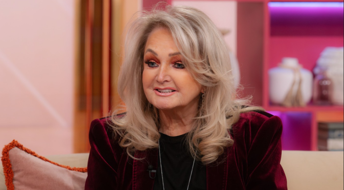Bonnie Tyler, în „comă indusă" după ce starea ei de sănătate s-a înrăutățit în urma unei intervenții chirurgicale