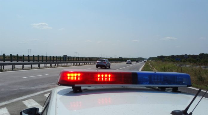 Şoferi prinşi cu peste 200 km/h pe Autostrada A1. Polițiștii au dat zeci de sancţiuni pentru viteză excesivă