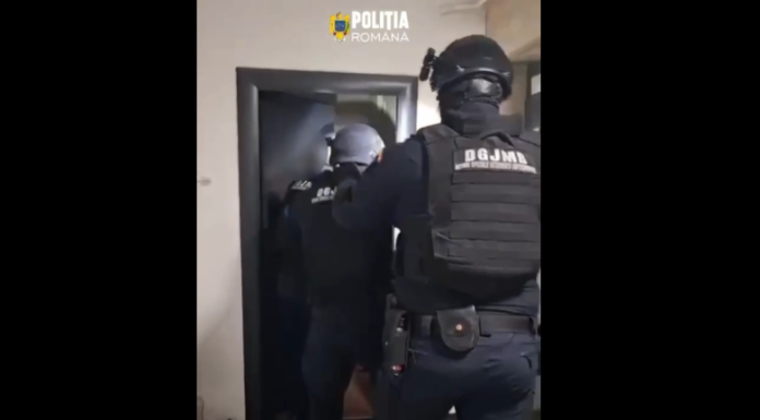 Percheziții în București și patru județe într-un dosar de înșelăciune cu reparații de acoperișuri. Prejudiciul ajunge la 500.000 de lei