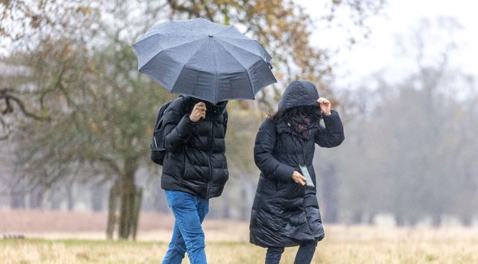 Vremea se va răci și mai mult în următoarele zile. Meteorologii anunță când vom avea din nou temperaturi de vară