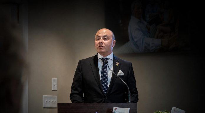 Ambasadorul în SUA, la ceremonia funerară dedicată lui Mircea Răceanu: „Statul român recunoaște nu doar un destin, ci o lecție”