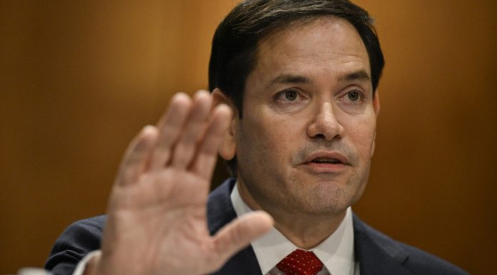 Marco Rubio recunoaște că a fost „rebotezat” de Beijing pentru a-l putea însoţi pe Donald Trump în vizita în China