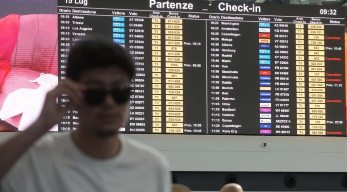 Un aeroport din Europa le oferă pasagerilor o experiență neobișnuită: artă de muzeu direct în terminal