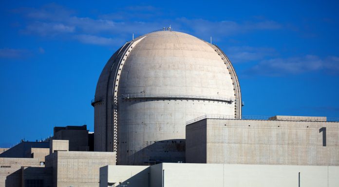 Incendiu la centrala nucleară din Barakah, Al Dhafra. Flăcările au izbucnit din cauza unei drone
