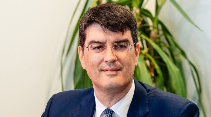 Demisie în bancă. Directorul general al Intesa Sanpaolo Bank România a demisionat