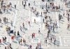 Eurostat: În 2025, UE avea 451 de milioane de locuitori, cu un milion mai mult decât în 2024/ România, printre ţările cu cea mai mare scădere a populaţiei/ 6% din cetăţenii UE, peste 80%/ Media de vârstă a ajuns la 44,9 ani, în creştere în toate ţările
