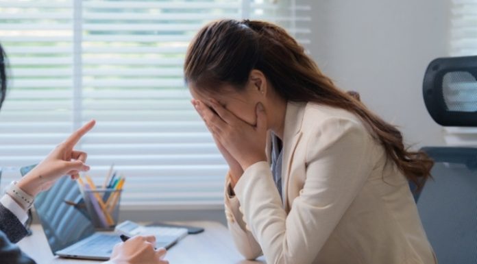 O femeie din China a primit despăgubiri de aproape 90.000 de euro după ce a fost concediată din cauza jobului soțului ei