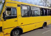 Atac rusesc cu dronă în Herson: cel puțin doi morți și șapte răniți după lovirea unui autobuz civil