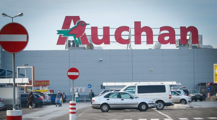 SURPRIZĂ Mișcare strategică Auchan în România: preia controlul unui startup românesc de AI care reduce pierderile din retail