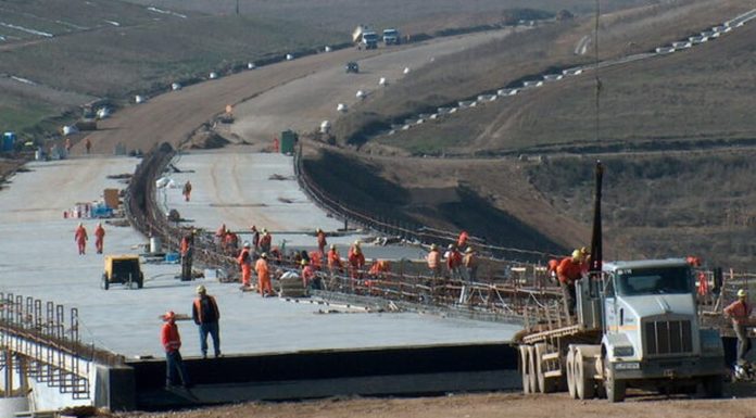 Directorul CNAIR anunţă stadiu de realizare de 98% pe secţiunile dintre Nădăşelu şi Zimbor din Autostrada Transilvania – VIDEO