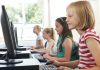 Elevii și studenții pot primi bani pentru calculatoare în 2026: Venitul eligibil a fost majorat. Până când se depun cererile