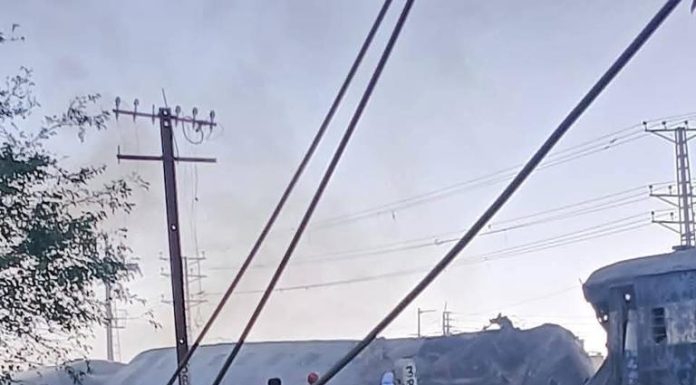 Atac cu bombă lângă o cale ferată în sud-vestul Pakistanului: peste 20 de morți în urma exploziei