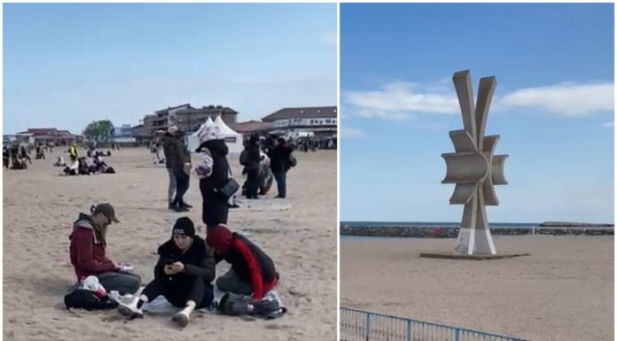 Litoralul de 1 Mai. În Vama Veche, tinerii își fac încălzirea pentru distracție, în timp ce Costineștiul este pustiu