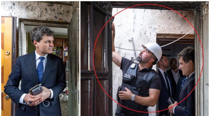 Imagini cu vizita lui Nicușor Dan la blocul din Galați, afectat de explozia dronei. Gestul bizar al președintelui la locul incidentului