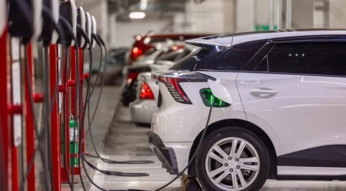 Vânzările de mașini electrice au explodat în Europa