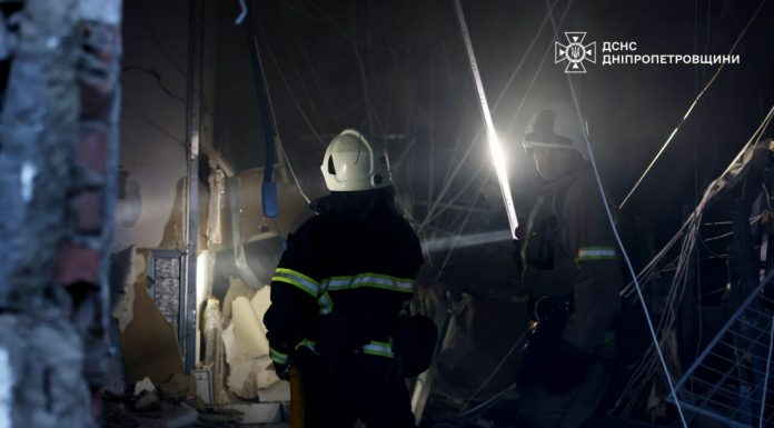 Biroul OMS din Kiev, avariat în urma căderii fragmentelor provenite din interceptarea unor rachete rusești