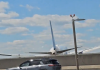 Momentul în care un avion United Airlines lovește un camion înainte să aterizeze pe un aeroport de lângă New York