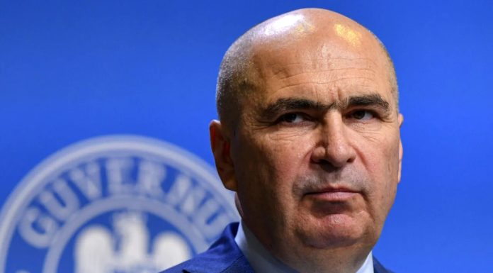 Premierul demis, Ilie Bolojan, anunță că Romgaz a cumpărat Azomureș. Valoarea tranzacției este de 69 de milioane de euro